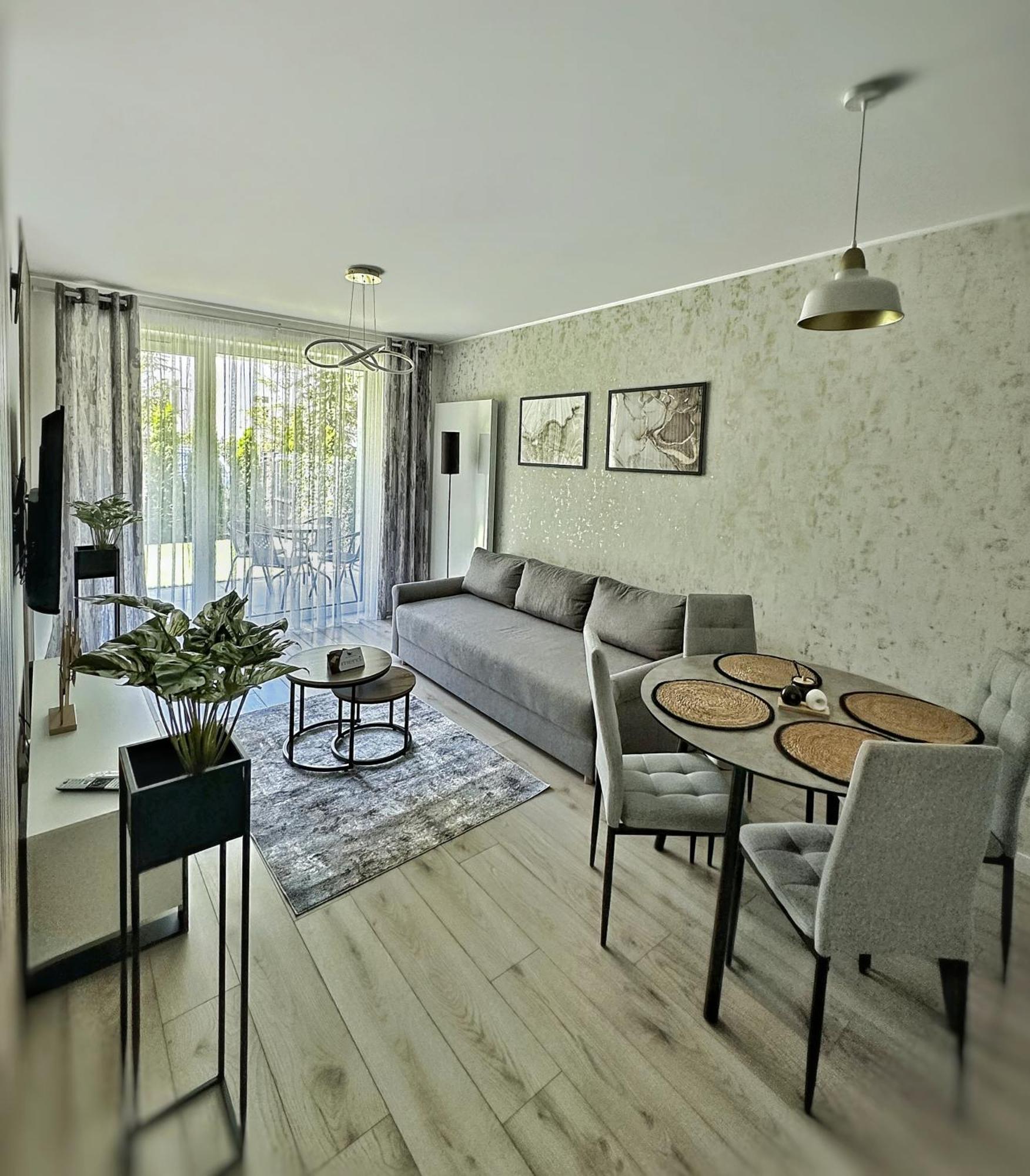 Apartament Whiteblue Kolobrzeg Z Duzym Ogrodkiem - 100 M Od Plazy! Whiteblue Kolberg Apartment Mit Grossem Garten - 100 M Vom Strand Entfernt! Whiteblue Kolobrzeg Apartman S Velkou Zahradou - 100 M Od Plaze! Kołobrzeg Exterior foto